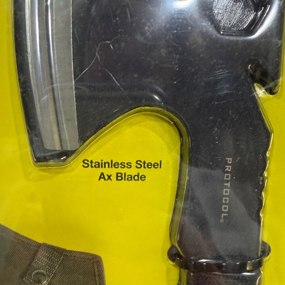 NEW IN BOX Protocol 5-in-1 Ax/Wrench Multi Tool - Black - Picture 5 of 12